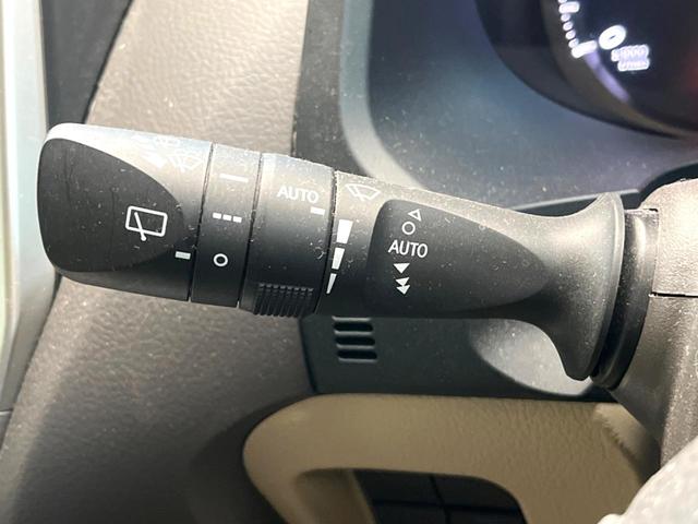 ランドクルーザープラド ＴＸ　Ｌパッケージ　４ＷＤ　７人乗り　純正ＳＤナビ　バックカメラ　セーフティセンス　レーダークルーズ　禁煙車　レザーシート　前席シートエアコン　ドラレコ　コーナーセンサー　スマートキー　ＬＥＤヘッド　ルーフレール（55枚目）