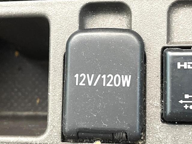 ランドクルーザープラド ＴＸ　Ｌパッケージ　４ＷＤ　７人乗り　純正ＳＤナビ　バックカメラ　セーフティセンス　レーダークルーズ　禁煙車　レザーシート　前席シートエアコン　ドラレコ　コーナーセンサー　スマートキー　ＬＥＤヘッド　ルーフレール（60枚目）