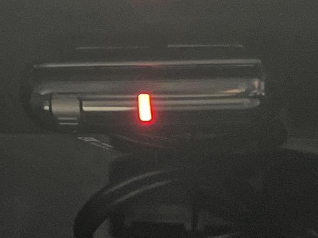 エクストレイル ２０Ｘｔｔ　禁煙車　４ＷＤ　純正ナビ　バックカメラ　全席シートヒーター　スマートキー　ＨＩＤヘッド　ルーフレール　ＥＴＣ　オートハイビーム　オートライト　オートエアコン　ＣＤ　ＤＶＤ再生　フルセグ（5枚目）