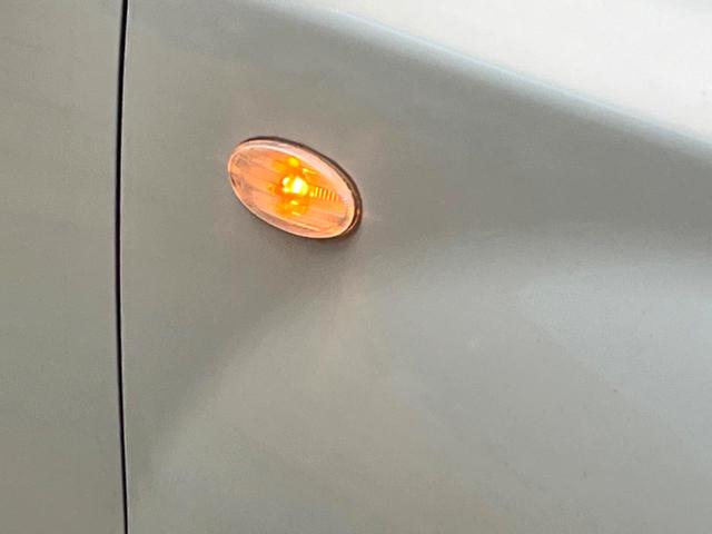 エクストレイル ２０Ｘｔｔ　禁煙車　４ＷＤ　純正ナビ　バックカメラ　全席シートヒーター　スマートキー　ＨＩＤヘッド　ルーフレール　ＥＴＣ　オートハイビーム　オートライト　オートエアコン　ＣＤ　ＤＶＤ再生　フルセグ（30枚目）