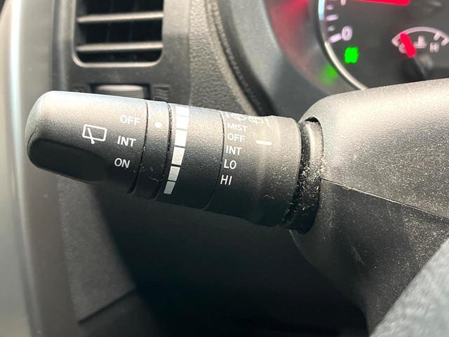 エクストレイル ２０Ｘｔｔ　禁煙車　４ＷＤ　純正ナビ　バックカメラ　全席シートヒーター　スマートキー　ＨＩＤヘッド　ルーフレール　ＥＴＣ　オートハイビーム　オートライト　オートエアコン　ＣＤ　ＤＶＤ再生　フルセグ（41枚目）