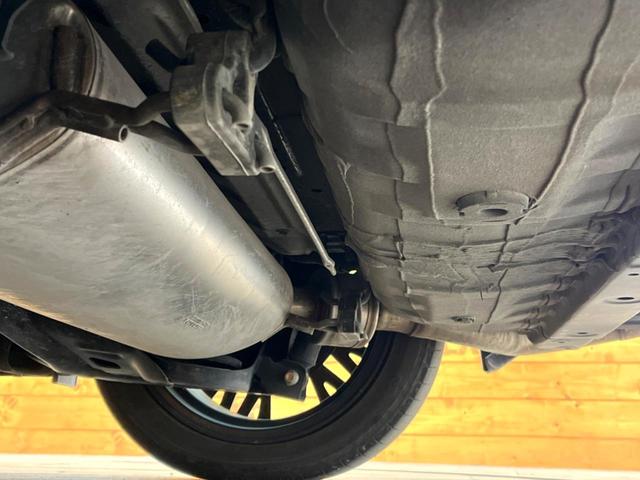 オデッセイハイブリッド ｅ：ＨＥＶアブソルート・ＥＸ　禁煙車　両側電動ドア　純正９インチナビ　全周囲カメラ　電動リアゲート　ホンダセンシング　ハーフレザーシート　ドラレコ　コーナーセンサー　スマートキー　ＬＥＤヘッド　ビルトインＥＴＣ（22枚目）