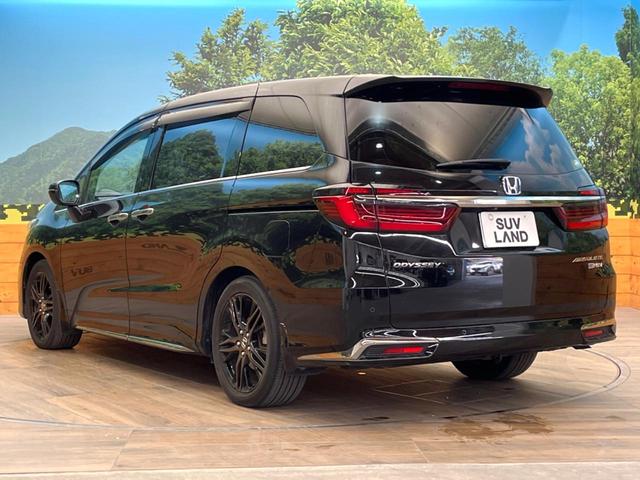 オデッセイハイブリッド ｅ：ＨＥＶアブソルート・ＥＸ　禁煙車　両側電動ドア　純正９インチナビ　全周囲カメラ　電動リアゲート　ホンダセンシング　ハーフレザーシート　ドラレコ　コーナーセンサー　スマートキー　ＬＥＤヘッド　ビルトインＥＴＣ（24枚目）
