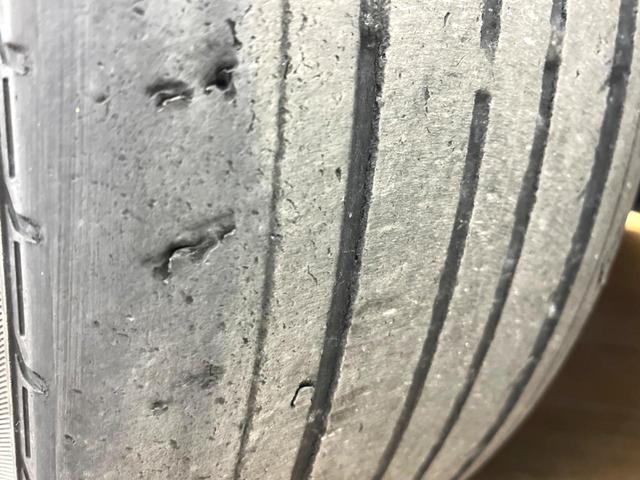 オデッセイハイブリッド ｅ：ＨＥＶアブソルート・ＥＸ　禁煙車　両側電動ドア　純正９インチナビ　全周囲カメラ　電動リアゲート　ホンダセンシング　ハーフレザーシート　ドラレコ　コーナーセンサー　スマートキー　ＬＥＤヘッド　ビルトインＥＴＣ（28枚目）