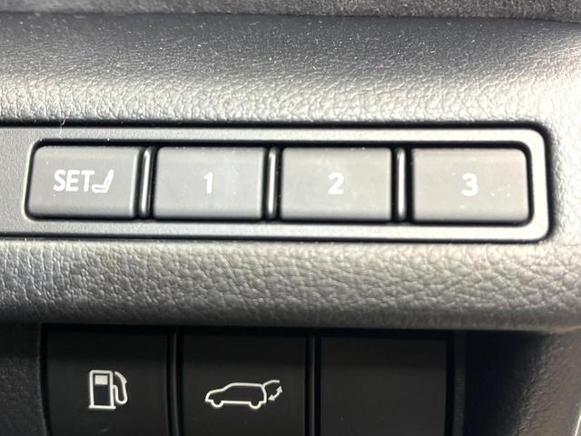 ＬＢＸ アクティブ　禁煙車　９インチディスプレイオーディオ　全周囲カメラ　プリクラッシュセーフティ　レーダークルーズ　ハーフレザーシート　パワーシート　コーナーセンサー　スマートキー　ＥＴＣ２．０　オートハイビーム（6枚目）