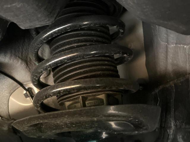 ＬＢＸ アクティブ　禁煙車　９インチディスプレイオーディオ　全周囲カメラ　プリクラッシュセーフティ　レーダークルーズ　ハーフレザーシート　パワーシート　コーナーセンサー　スマートキー　ＥＴＣ２．０　オートハイビーム（20枚目）