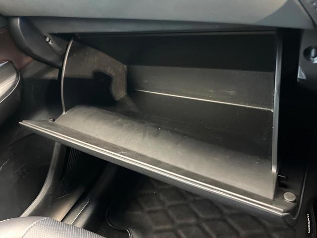 ハリアー Ｚ　レザーパッケージ　禁煙車　全周囲カメラ　ＪＢＬサウンド　純正１２．３型ナビ　衝突被害軽減システム　レーダークルーズ　電動リアゲート　レザーシート　シートエアコン　ドラレコ　コーナーセンサー　ＬＥＤヘッド　ＥＴＣ２．０（70枚目）