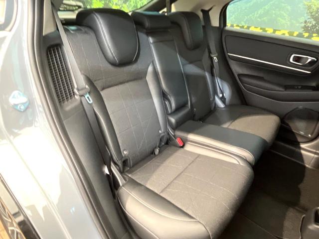 ヴェゼル ｅ：ＨＥＶ　Ｚ　ＳＤナビ　バックカメラ　ホンダセンシング　ステアリングヒーター　シートヒーター　コーナーセンサー　ブラインドビュースポットモニター　禁煙車　ＥＴＣ　ドラレコ　電動リアゲート　ハーフレザーシート（9枚目）