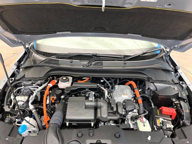 ヴェゼル ｅ：ＨＥＶ　Ｚ　ＳＤナビ　バックカメラ　ホンダセンシング　ステアリングヒーター　シートヒーター　コーナーセンサー　ブラインドビュースポットモニター　禁煙車　ＥＴＣ　ドラレコ　電動リアゲート　ハーフレザーシート（18枚目）