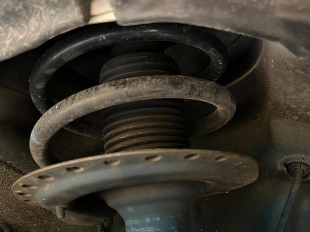 デリカＤ：５ Ｐ　禁煙車　４ＷＤ　ディーゼル（軽油）　両側電動ドア　バックカメラ　衝突被害軽減システム　レーダークルーズ　電動リアゲート　レザーシート　パワーシート　ドラレコ　スマートキー　ＬＥＤヘッド（20枚目）