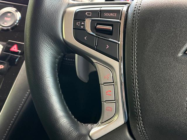 デリカＤ：５ Ｐ　禁煙車　４ＷＤ　ディーゼル（軽油）　両側電動ドア　バックカメラ　衝突被害軽減システム　レーダークルーズ　電動リアゲート　レザーシート　パワーシート　ドラレコ　スマートキー　ＬＥＤヘッド（48枚目）