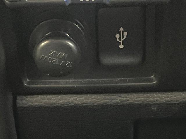 デリカＤ：５ Ｐ　禁煙車　４ＷＤ　ディーゼル（軽油）　両側電動ドア　バックカメラ　衝突被害軽減システム　レーダークルーズ　電動リアゲート　レザーシート　パワーシート　ドラレコ　スマートキー　ＬＥＤヘッド（55枚目）