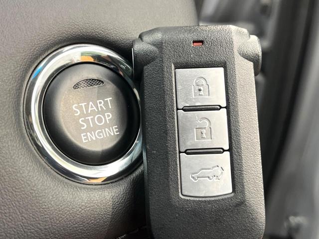 デリカＤ：５ Ｐ　禁煙車　４ＷＤ　ディーゼル（軽油）　両側電動ドア　バックカメラ　衝突被害軽減システム　レーダークルーズ　電動リアゲート　レザーシート　パワーシート　ドラレコ　スマートキー　ＬＥＤヘッド（65枚目）