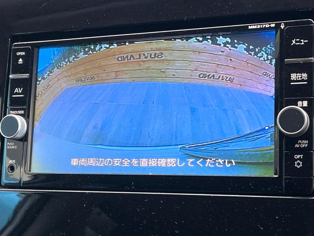 セレナ ハイウェイスター　Ｖセレクション　フリップダウンモニター　両側電動ドア　純正ＳＤナビ　バックカメラ　衝突被害軽減システム　ＬＥＤヘッド　ＥＴＣ　純正１８インチアルミ　Ｂｌｕｅｔｏｏｔｈ　ＣＤ　ＤＶＤ再生　地デジ（4枚目）