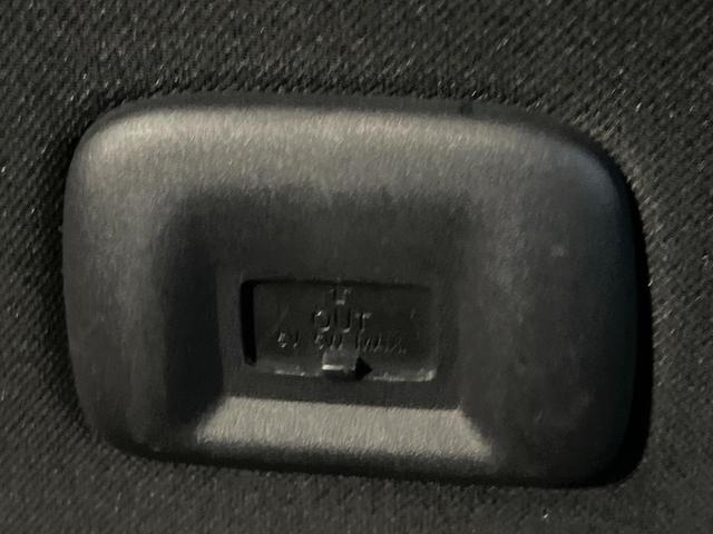 セレナ ハイウェイスター　Ｖセレクション　フリップダウンモニター　両側電動ドア　純正ＳＤナビ　バックカメラ　衝突被害軽減システム　ＬＥＤヘッド　ＥＴＣ　純正１８インチアルミ　Ｂｌｕｅｔｏｏｔｈ　ＣＤ　ＤＶＤ再生　地デジ（40枚目）