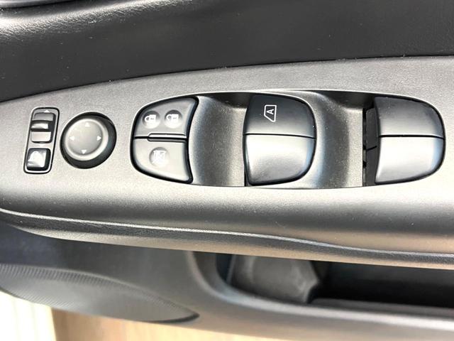 セレナ ハイウェイスター　Ｖセレクション　フリップダウンモニター　両側電動ドア　純正ＳＤナビ　バックカメラ　衝突被害軽減システム　ＬＥＤヘッド　ＥＴＣ　純正１８インチアルミ　Ｂｌｕｅｔｏｏｔｈ　ＣＤ　ＤＶＤ再生　地デジ（43枚目）