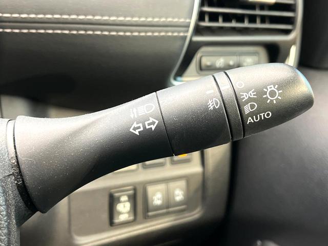 セレナ ハイウェイスター　Ｖセレクション　フリップダウンモニター　両側電動ドア　純正ＳＤナビ　バックカメラ　衝突被害軽減システム　ＬＥＤヘッド　ＥＴＣ　純正１８インチアルミ　Ｂｌｕｅｔｏｏｔｈ　ＣＤ　ＤＶＤ再生　地デジ（50枚目）