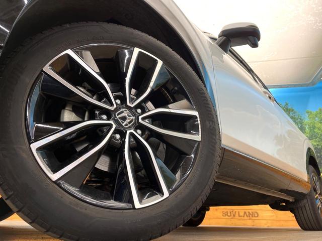 ヴェゼル ｅ：ＨＥＶ　Ｚ　禁煙車　純正９インチナビ　バックカメラ　ホンダセンシング　シートヒーター　ブラインドスポットモニター　レーダークルーズ　電動リアゲート　コーナーセンサー　パドルシフト　ＬＥＤヘッド　ＥＴＣ（13枚目）