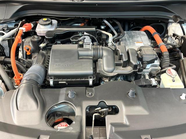 ヴェゼル ｅ：ＨＥＶ　Ｚ　禁煙車　純正９インチナビ　バックカメラ　ホンダセンシング　シートヒーター　ブラインドスポットモニター　レーダークルーズ　電動リアゲート　コーナーセンサー　パドルシフト　ＬＥＤヘッド　ＥＴＣ（18枚目）