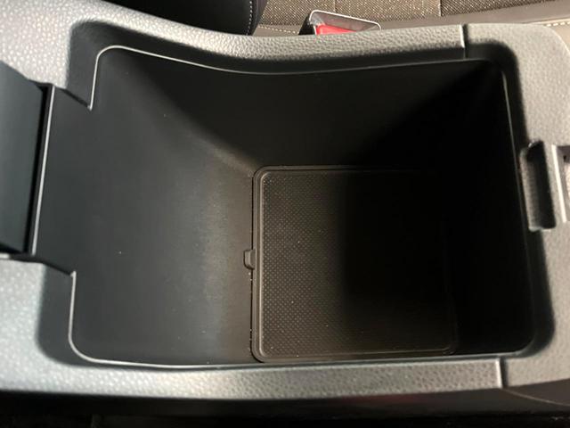 ヴェゼル ｅ：ＨＥＶ　Ｚ　禁煙車　純正９インチナビ　バックカメラ　ホンダセンシング　シートヒーター　ブラインドスポットモニター　レーダークルーズ　電動リアゲート　コーナーセンサー　パドルシフト　ＬＥＤヘッド　ＥＴＣ（55枚目）