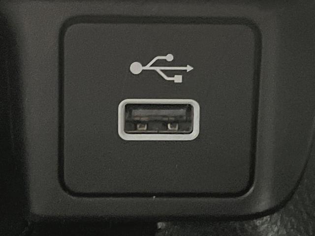 ヴェゼル ｅ：ＨＥＶ　Ｚ　禁煙車　純正９インチナビ　バックカメラ　ホンダセンシング　シートヒーター　ブラインドスポットモニター　レーダークルーズ　電動リアゲート　コーナーセンサー　パドルシフト　ＬＥＤヘッド　ＥＴＣ（62枚目）