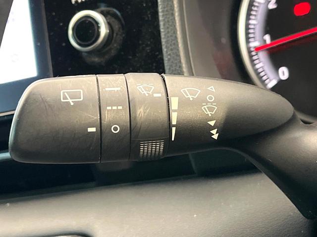 ノア Ｓ－Ｇ　禁煙車　快適利便ＰＫＧ　両側電動ドア　純正１０．５型ナビ　ＥＴＣ　バックカメラ　セーフティセンス　レーダークルーズ　ＣＤ／ＤＶＤデッキ　ＨＤＭＩ入力　シートヒーター　ＬＥＤヘッド　純正１６インチＡＷ（50枚目）