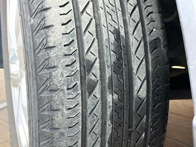 エクストレイル ２０Ｘ　禁煙車　４ＷＤ　純正ＳＤナビ　バックカメラ　レザーシート　純正１７インチアルミ　オートライト　オートエアコン　ＣＤ　地デジ（26枚目）