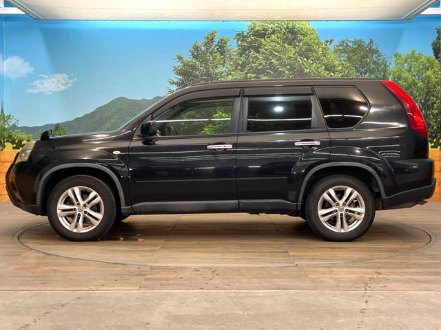 エクストレイル ２０Ｘ　禁煙車　４ＷＤ　純正ＳＤナビ　バックカメラ　レザーシート　純正１７インチアルミ　オートライト　オートエアコン　ＣＤ　地デジ（28枚目）