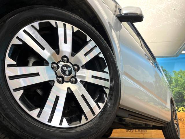 デリカＤ：５ Ｐ　禁煙車　４ＷＤ　ディーゼル（軽油）　ターボ　両側電動ドア　純正１０．１インチナビ　バックカメラ　ｅ－Ａｓｓｉｓｔ　レーダークルーズ　電動リアゲート　レザーシート　パワーシート　ドラレコ　ＬＥＤヘッド（14枚目）