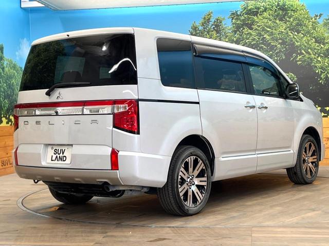 デリカＤ：５ Ｐ　禁煙車　４ＷＤ　ディーゼル（軽油）　ターボ　両側電動ドア　純正１０．１インチナビ　バックカメラ　ｅ－Ａｓｓｉｓｔ　レーダークルーズ　電動リアゲート　レザーシート　パワーシート　ドラレコ　ＬＥＤヘッド（17枚目）