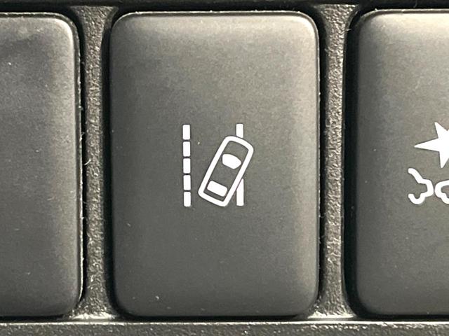 デリカＤ：５ Ｐ　禁煙車　４ＷＤ　ディーゼル（軽油）　ターボ　両側電動ドア　純正１０．１インチナビ　バックカメラ　ｅ－Ａｓｓｉｓｔ　レーダークルーズ　電動リアゲート　レザーシート　パワーシート　ドラレコ　ＬＥＤヘッド（30枚目）