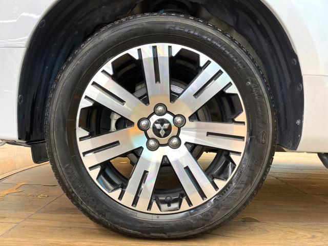 デリカＤ：５ Ｐ　禁煙車　４ＷＤ　ディーゼル（軽油）　ターボ　両側電動ドア　純正１０．１インチナビ　バックカメラ　ｅ－Ａｓｓｉｓｔ　レーダークルーズ　電動リアゲート　レザーシート　パワーシート　ドラレコ　ＬＥＤヘッド（43枚目）