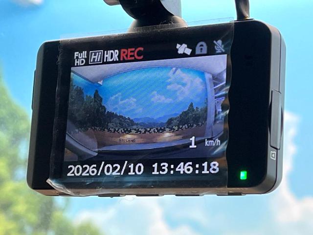 デリカＤ：５ Ｐ　禁煙車　４ＷＤ　ディーゼル（軽油）　ターボ　両側電動ドア　純正１０．１インチナビ　バックカメラ　ｅ－Ａｓｓｉｓｔ　レーダークルーズ　電動リアゲート　レザーシート　パワーシート　ドラレコ　ＬＥＤヘッド（72枚目）