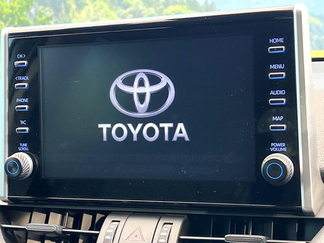 �y�X�C���`�@�f�B�X�v���C�I�[�f�B�I�z���ʃf�B�X�v���C�ւ������̃X�}�[�g�t�H���ƘA�g���āA�i�r�₂�����������������ł̉��y�Đ����\�ł���f�U�C���͂�����񑀍쐫���ǍD�I�ʓr�i�r�@�\�̎�t�\�ł���