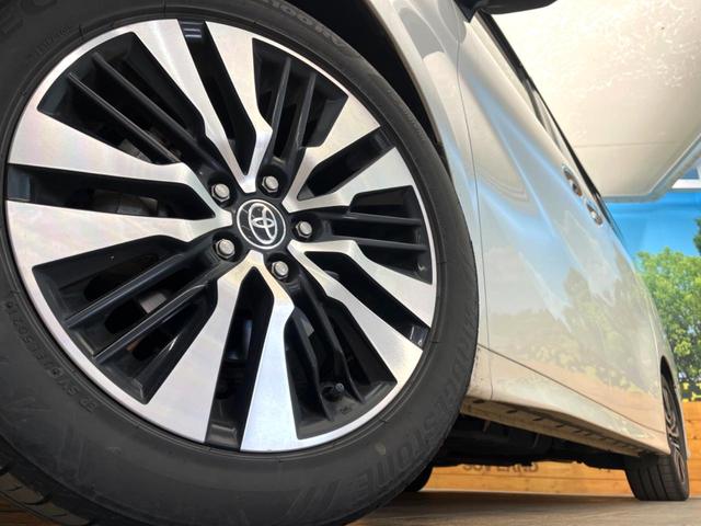 �y�����P�W�C���`�A���~�z�C�[���z�O�ςɃ}�b�`���������A���~�z�C�[���𑕒����Ă���܂��B�e��ЊO�A���~�z�C�[����A�X�^�b�h���X�^�C�����戵�����Ă���܂��B���񂲑��k����������