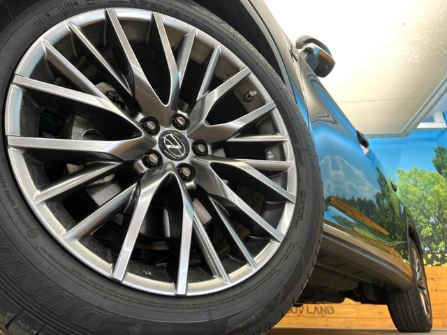 ＲＸ ＲＸ４５０ｈ　Ｆスポーツ　禁煙車　サンルーフ　１２．３インチナビ　マークレビンソンサウンドシステム　ブラインドスポットモニター　電動リアゲート　シートヒーター　全周囲カメラ　純正２０インチアルミ　ＬＥＤヘッド　ＥＴＣ（13枚目）