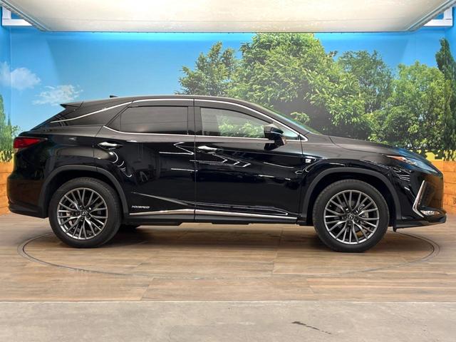 ＲＸ ＲＸ４５０ｈ　Ｆスポーツ　禁煙車　サンルーフ　１２．３インチナビ　マークレビンソンサウンドシステム　ブラインドスポットモニター　電動リアゲート　シートヒーター　全周囲カメラ　純正２０インチアルミ　ＬＥＤヘッド　ＥＴＣ（29枚目）