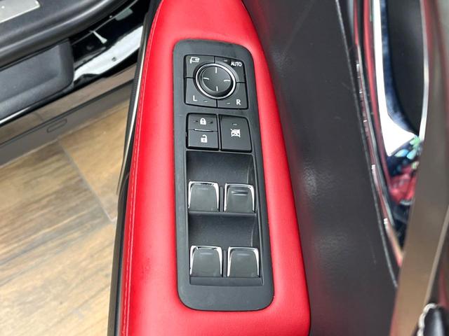 ＲＸ ＲＸ４５０ｈ　Ｆスポーツ　禁煙車　サンルーフ　１２．３インチナビ　マークレビンソンサウンドシステム　ブラインドスポットモニター　電動リアゲート　シートヒーター　全周囲カメラ　純正２０インチアルミ　ＬＥＤヘッド　ＥＴＣ（46枚目）