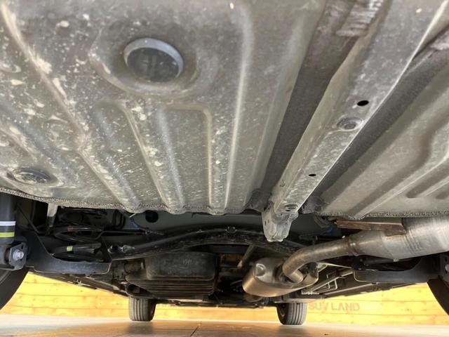 ヴォクシー ハイブリッドＳ－Ｚ　禁煙車　後席モニター　純正１０．５インチナビ　両側電動ドア　バックカメラ　トヨタセーフティ　レーダークルーズ　ハーフレザーシート　コーナーセンサー　ＬＥＤヘッド　ＥＴＣ２．０　オートハイビーム（19枚目）