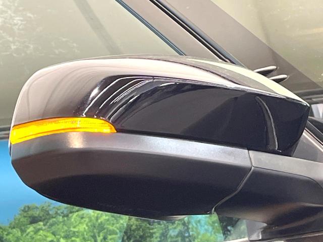 ヴォクシー ハイブリッドＳ－Ｚ　禁煙車　後席モニター　純正１０．５インチナビ　両側電動ドア　バックカメラ　トヨタセーフティ　レーダークルーズ　ハーフレザーシート　コーナーセンサー　ＬＥＤヘッド　ＥＴＣ２．０　オートハイビーム（31枚目）