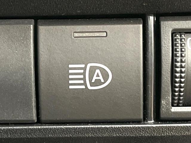 ヴォクシー ハイブリッドＳ－Ｚ　禁煙車　後席モニター　純正１０．５インチナビ　両側電動ドア　バックカメラ　トヨタセーフティ　レーダークルーズ　ハーフレザーシート　コーナーセンサー　ＬＥＤヘッド　ＥＴＣ２．０　オートハイビーム（44枚目）