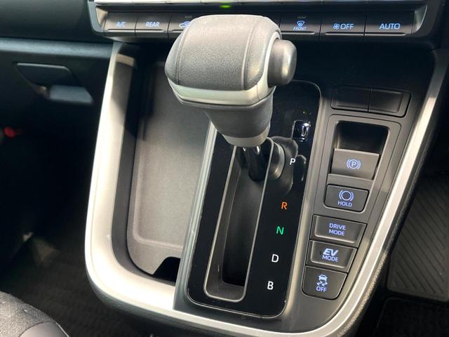 ヴォクシー ハイブリッドＳ－Ｚ　禁煙車　後席モニター　純正１０．５インチナビ　両側電動ドア　バックカメラ　トヨタセーフティ　レーダークルーズ　ハーフレザーシート　コーナーセンサー　ＬＥＤヘッド　ＥＴＣ２．０　オートハイビーム（61枚目）