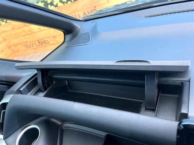 ヴォクシー ハイブリッドＳ－Ｚ　禁煙車　後席モニター　純正１０．５インチナビ　両側電動ドア　バックカメラ　トヨタセーフティ　レーダークルーズ　ハーフレザーシート　コーナーセンサー　ＬＥＤヘッド　ＥＴＣ２．０　オートハイビーム（68枚目）