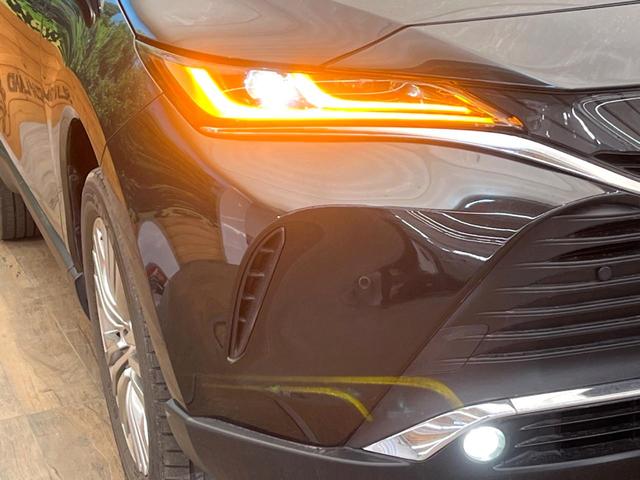 ハリアー Ｚ　レザーパッケージ　禁煙車　１２．３インチディスプレイオーディオ　全周囲カメラ　ＪＢＬサウンドシステム　レーダークルーズ　ブラインドスポットモニター　シートベンチレーション　純正１９インチアルミ　ＬＥＤヘッド（12枚目）