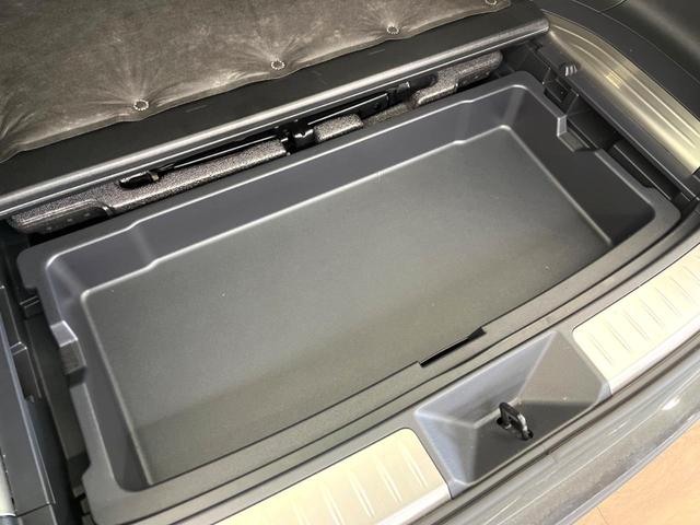 ハリアー Ｚ　レザーパッケージ　禁煙車　１２．３インチディスプレイオーディオ　全周囲カメラ　ＪＢＬサウンドシステム　レーダークルーズ　ブラインドスポットモニター　シートベンチレーション　純正１９インチアルミ　ＬＥＤヘッド（38枚目）