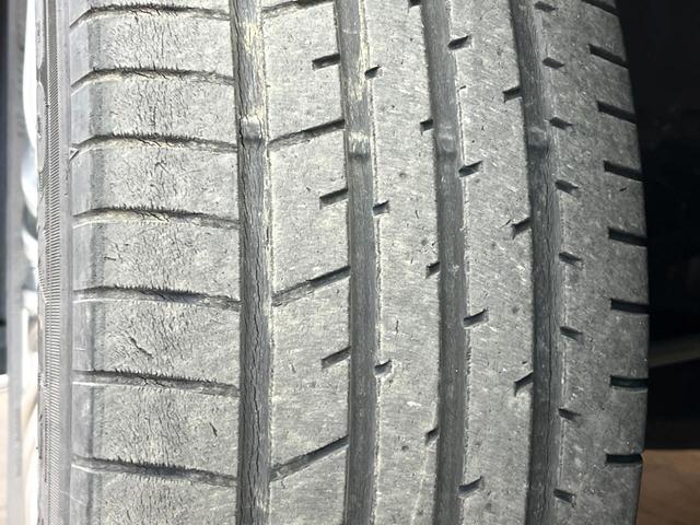 ハリアー Ｚ　レザーパッケージ　禁煙車　１２．３インチディスプレイオーディオ　全周囲カメラ　ＪＢＬサウンドシステム　レーダークルーズ　ブラインドスポットモニター　シートベンチレーション　純正１９インチアルミ　ＬＥＤヘッド（41枚目）