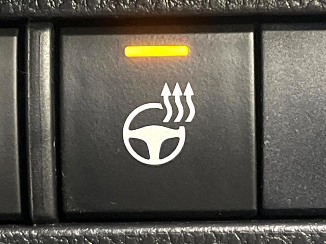 ハリアー Ｚ　レザーパッケージ　禁煙車　１２．３インチディスプレイオーディオ　全周囲カメラ　ＪＢＬサウンドシステム　レーダークルーズ　ブラインドスポットモニター　シートベンチレーション　純正１９インチアルミ　ＬＥＤヘッド（50枚目）