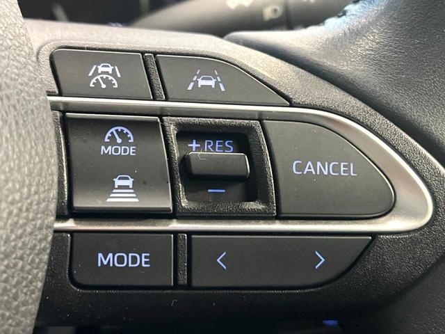 ヴォクシー Ｓ－Ｚ　禁煙車　１０．５インチディスプレイオーディオ　快適利便ＰＫＧ　モデリスタフロントグリル　両側電動スライドドア　パワーバックドア　ＬＥＤヘッド　ＥＴＣ　純正１７インチアルミ　オットマン（7枚目）