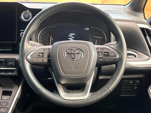 ヴォクシー Ｓ－Ｚ　禁煙車　１０．５インチディスプレイオーディオ　快適利便ＰＫＧ　モデリスタフロントグリル　両側電動スライドドア　パワーバックドア　ＬＥＤヘッド　ＥＴＣ　純正１７インチアルミ　オットマン（12枚目）