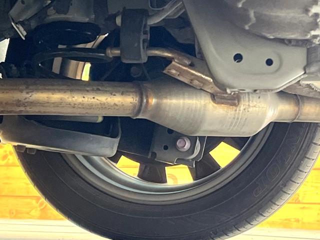 ヴォクシー Ｓ－Ｚ　禁煙車　１０．５インチディスプレイオーディオ　快適利便ＰＫＧ　モデリスタフロントグリル　両側電動スライドドア　パワーバックドア　ＬＥＤヘッド　ＥＴＣ　純正１７インチアルミ　オットマン（23枚目）